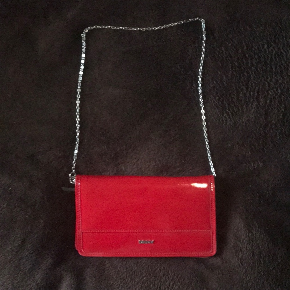 Small hanging purse